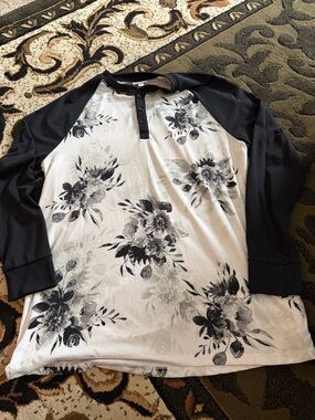 LuLaRoe Black and White Floral Henley Raglan